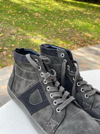 Zapatillas altas de ante grises