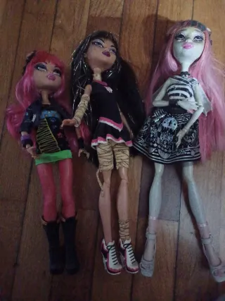 Muñecas Monster High una 30€