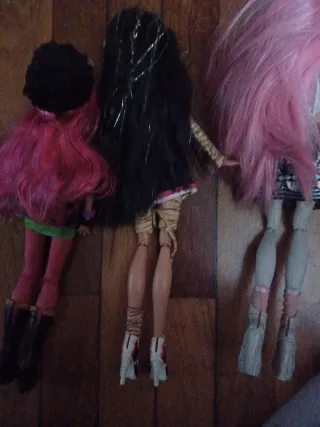 Muñecas Monster High una 30€