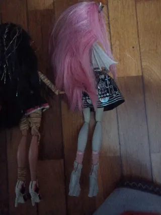 Muñecas Monster High una 30€