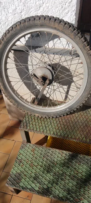 Rueda Montesa Cota 348/349