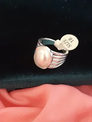 Anillo plateado con perla Talla 18