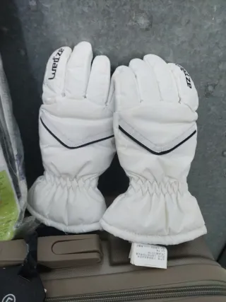 Pantalón nieve niño T.134/140 + guantes