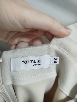 Vestido beige Fórmula Joven Talla XS