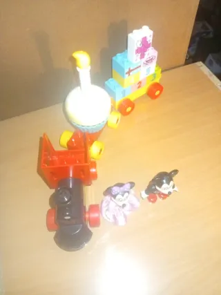 Tren Cumpleaños Mickey y Minnie LEGO DUPLO 10941