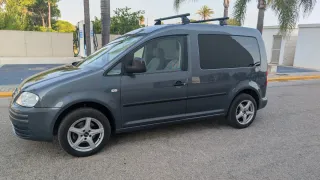 Volkswagen Caddy 2010