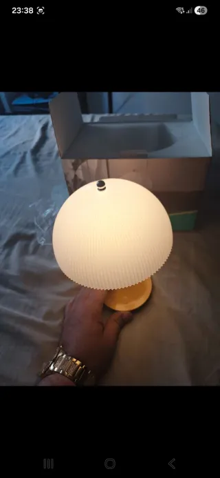 Lámpara de mesa infantil dos se vende la pareja