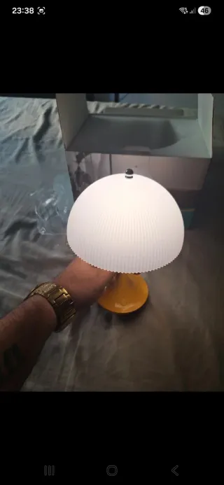 Lámpara de mesa infantil dos se vende la pareja