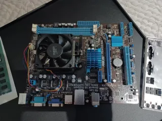 Scheda madre ASUS + Processore AMD + Memoria Ram