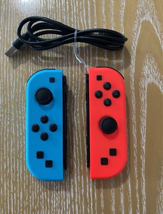 Joycons blu e rosso Nintendo Switch