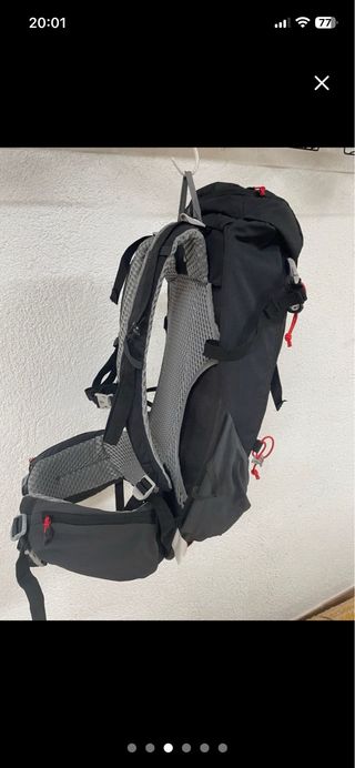 Mochila Quechua 20L Negra sin estrenar