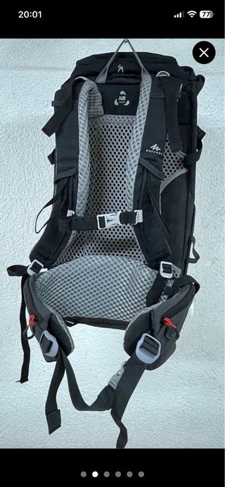 Mochila Quechua 20L Negra sin estrenar