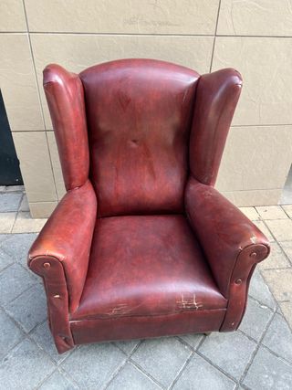 Poltrona in pelle vintage bordeaux