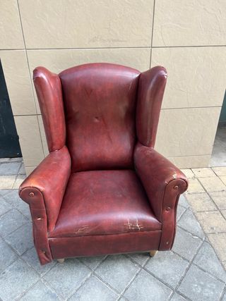Poltrona in pelle vintage bordeaux