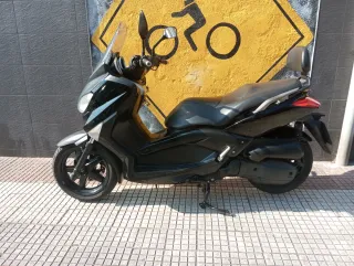 Yamaha Xmax 125