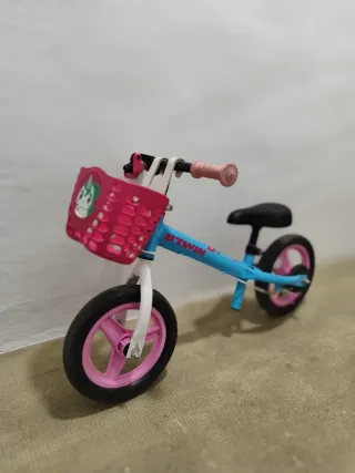Bicicleta de equilibrio infantil sin pedales
