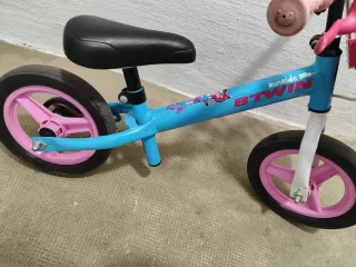 Bicicleta de equilibrio infantil sin pedales