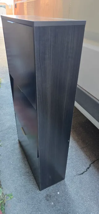 Zapatero de madera negro