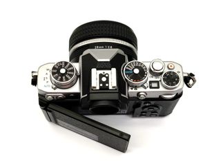 E1801282-0 Cámara Nikon Z Fc Kit