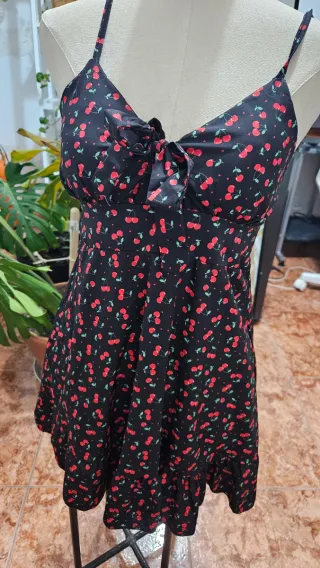 Vestido Pin up Negro con Cerezas Rojas