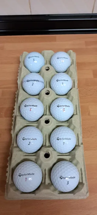 40 Bolas de Golf TaylorMade