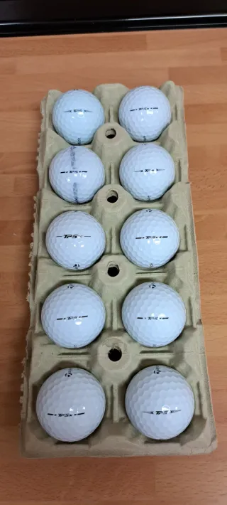 40 Bolas de Golf TaylorMade