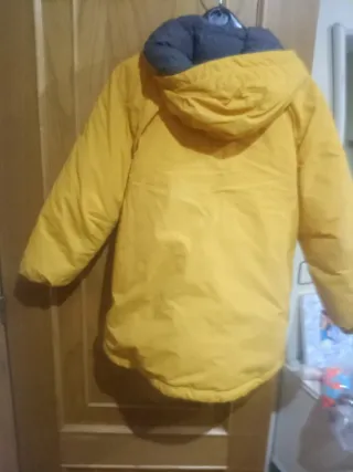 Abrigo niño Zara Talla 11-12 Amarillo