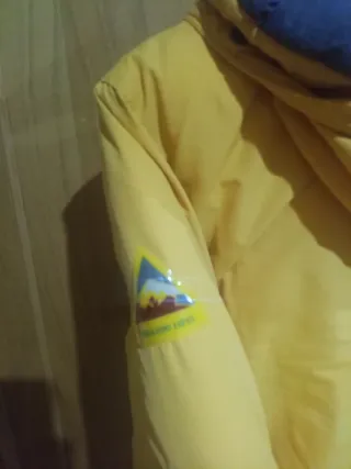 Abrigo niño Zara Talla 11-12 Amarillo