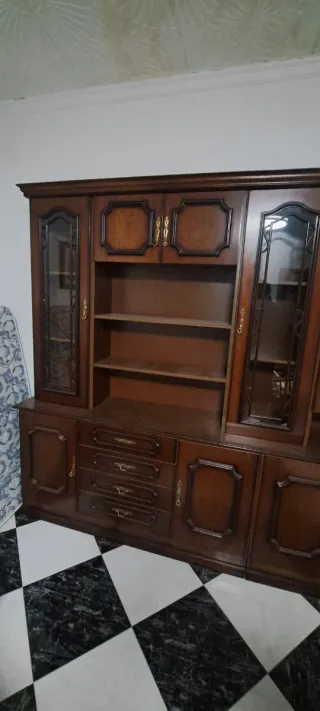 Mueble de salón de madera