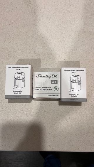 Shelly EM + 2 Transformadores Corriente 50A