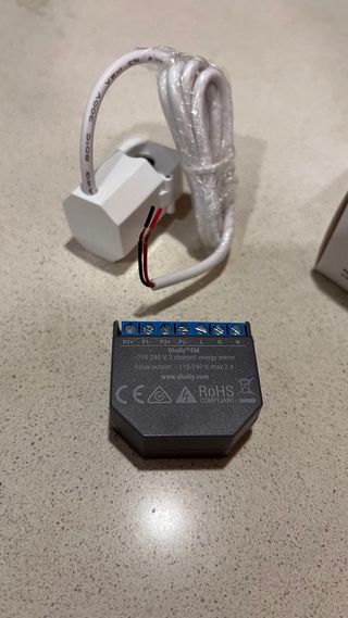 Shelly EM + 2 Transformadores Corriente 50A