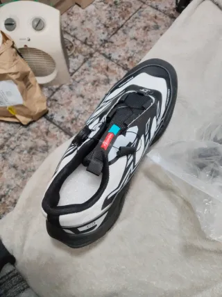 Zapatillas deportivas nuevas
