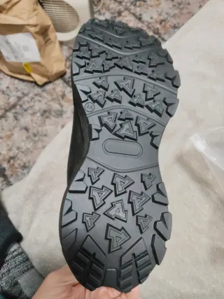 Zapatillas deportivas nuevas