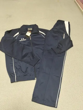 Completo sportivo blu navy