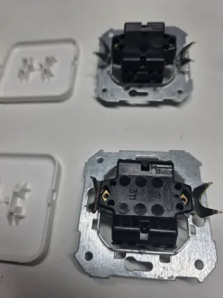 Simón 31 Marcos y tapas