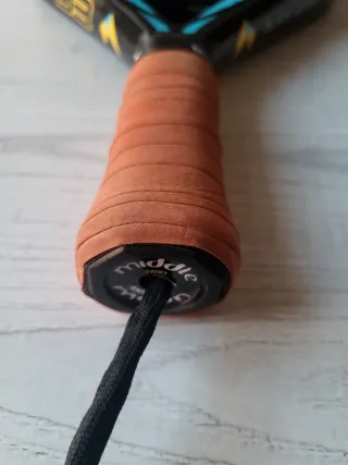 Pala de pádel Middle Moon Eclipse Gold es sgun fot