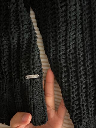 Abrigo Hollister Negro Cuello Alto Talla M