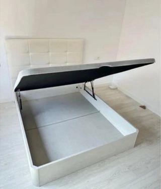 Canapés y colchones nuevos