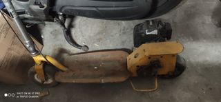 Patinete de gasolina vintage