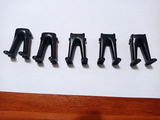 Playmobil Pantalones Negros con Raya Roja