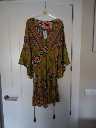 Vestido estampado floral verde talla L