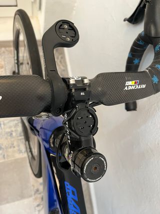 Bicicleta de carretera Merida azul