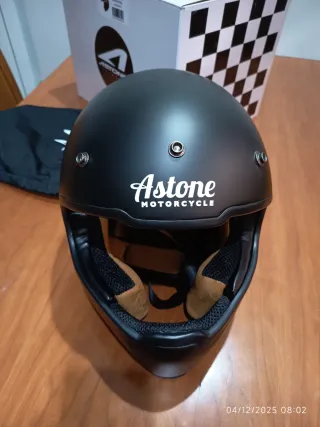 Casco Astone Super Retro Negro