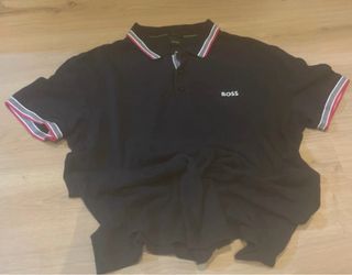 Polo BOSS Negro con Detalles