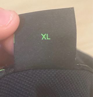 Polo BOSS Negro con Detalles