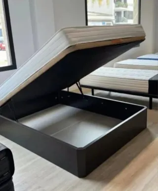 Canapés y colchones nuevos