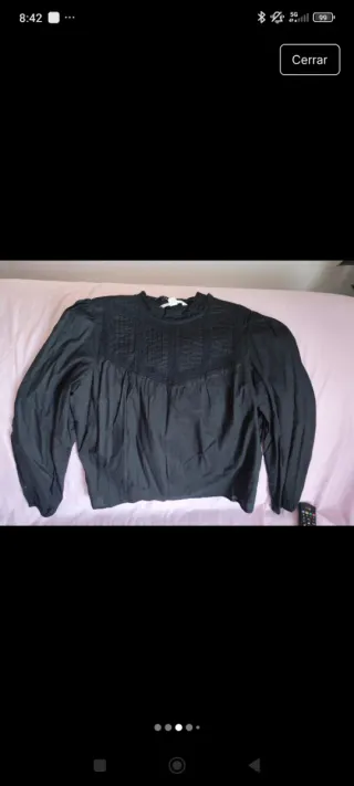 Camisa negra con encaje