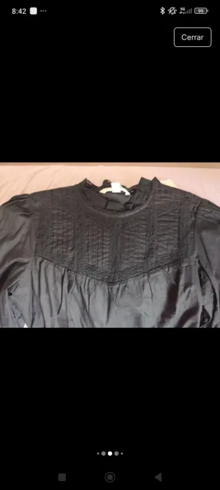 Camisa negra con encaje