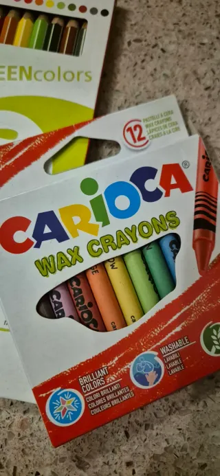 Matite colorate e pastelli a cera