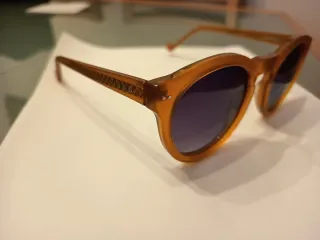 Gafas de pasta gruesa naranja